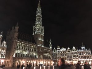 Bélgica Bruselas Plaza del mercado noche