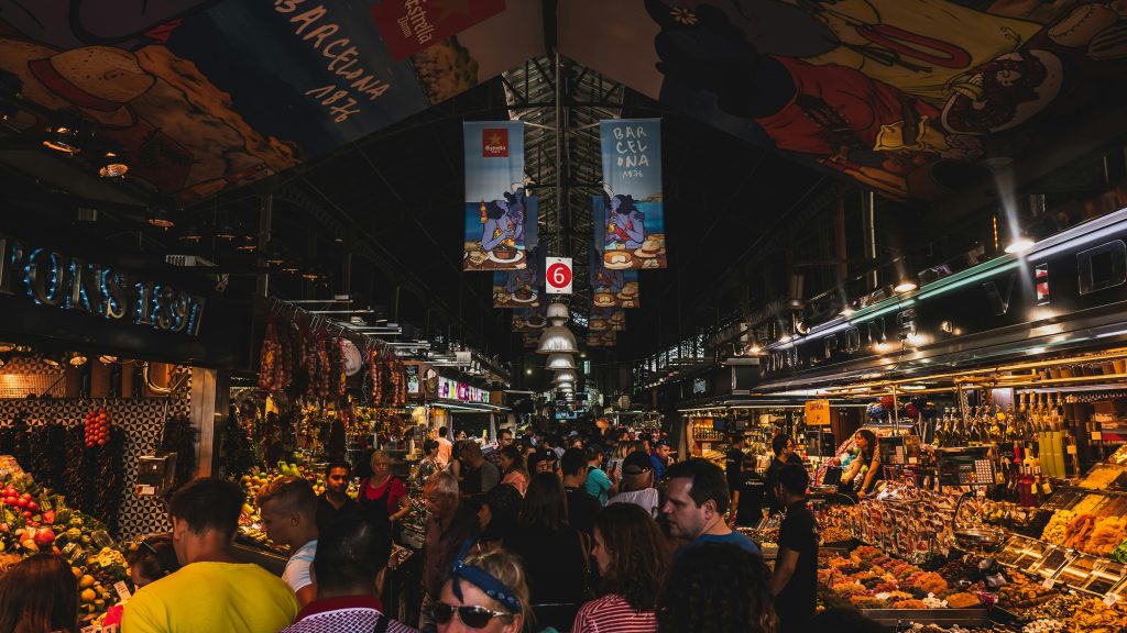 Una de las cosas qué hacer en Barcelona es probar su gastronomía